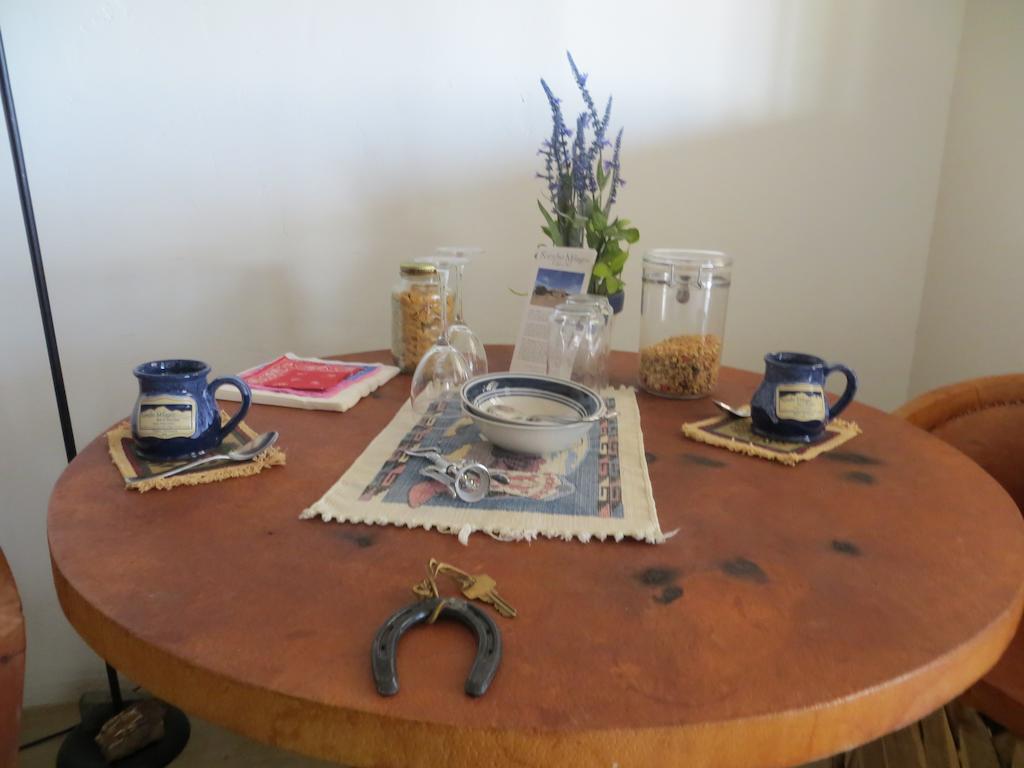 Rancho Milagro Bed&Breakfast Elgin Habitación foto